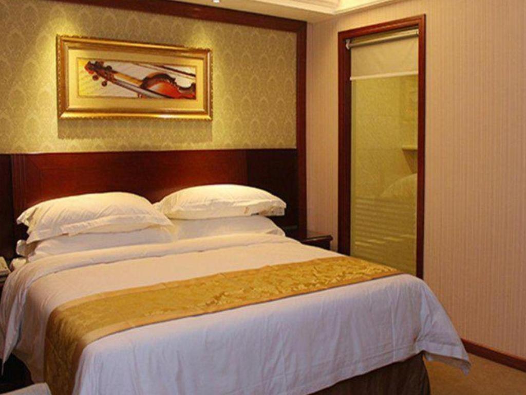 Yichang Vienna Hotel Wanda Branch Ngoại thất bức ảnh