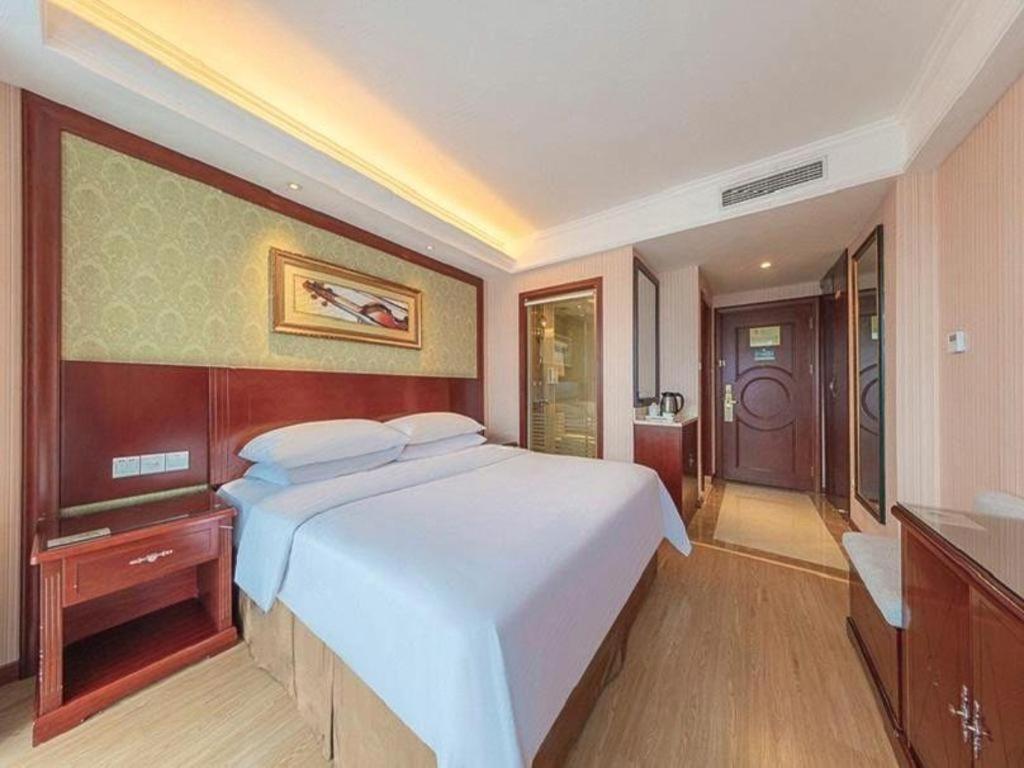 Yichang Vienna Hotel Wanda Branch Ngoại thất bức ảnh