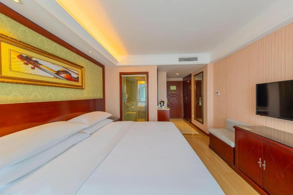 Yichang Vienna Hotel Wanda Branch Ngoại thất bức ảnh