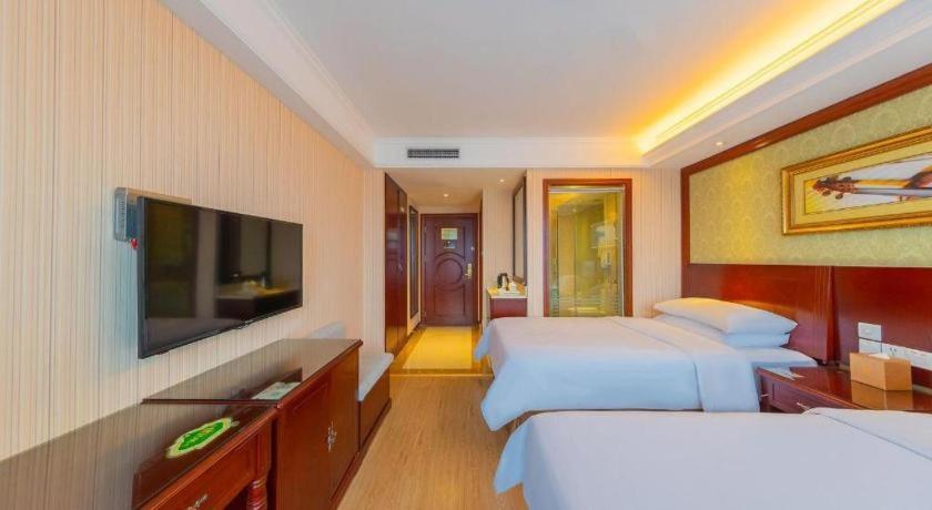 Yichang Vienna Hotel Wanda Branch Ngoại thất bức ảnh