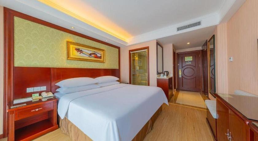 Yichang Vienna Hotel Wanda Branch Ngoại thất bức ảnh