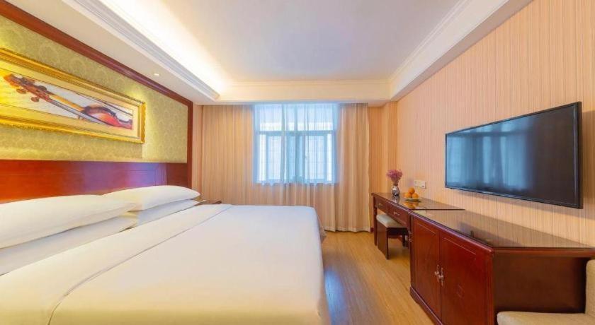 Yichang Vienna Hotel Wanda Branch Ngoại thất bức ảnh